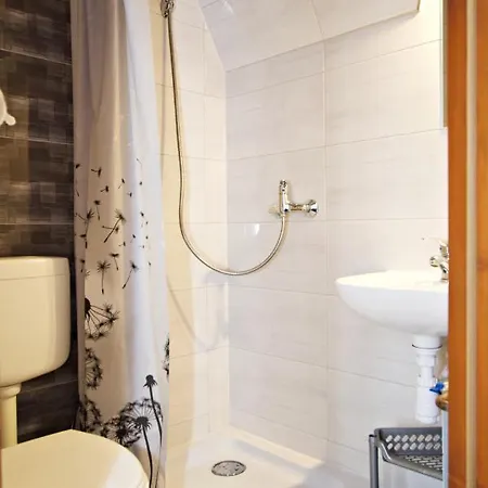 Dom Budzowa 2b Holiday home *